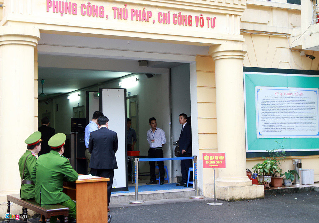 Ông Đinh La Thăng tại phiên tòa vụ PVN mất 800 tỷ